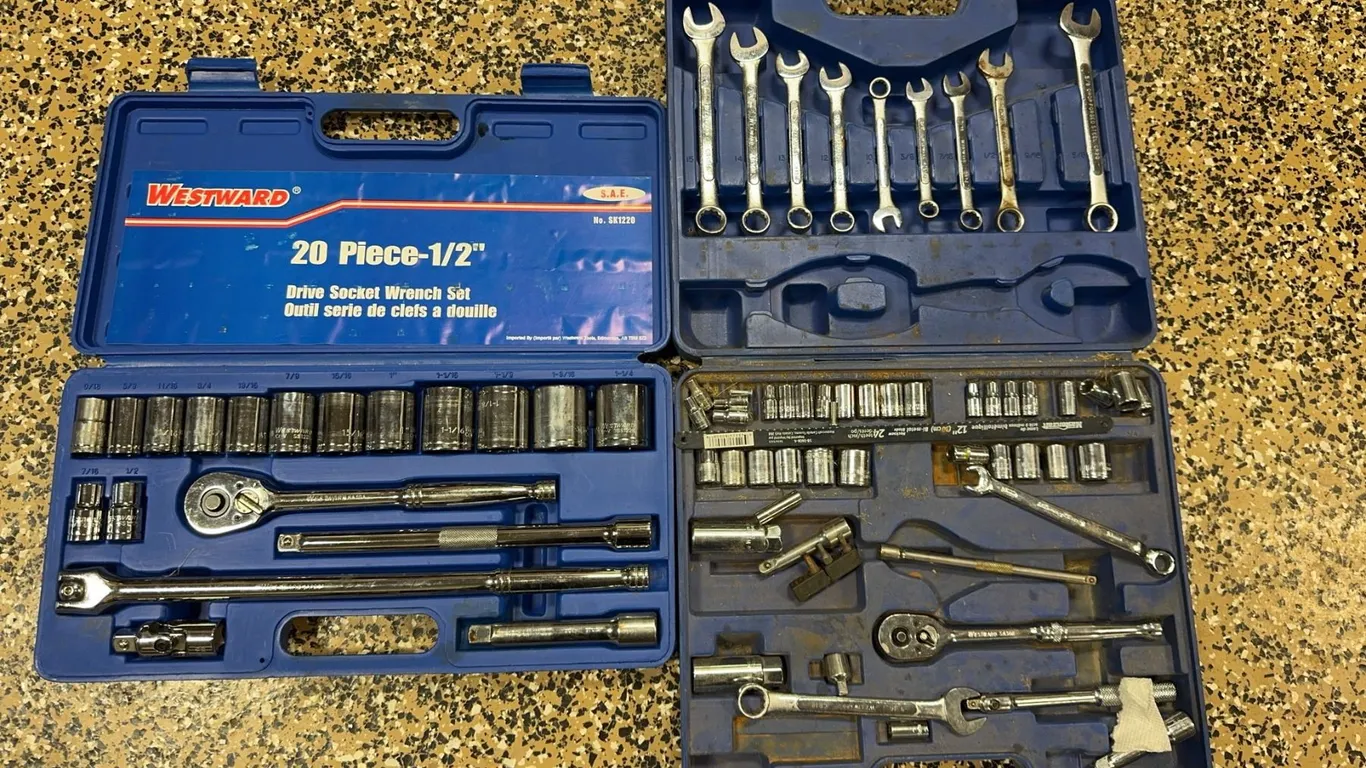 Westward 20 Piece 1/2" Drive Socket Wrench Set and Extra Sockets, Wrenches, Extensions