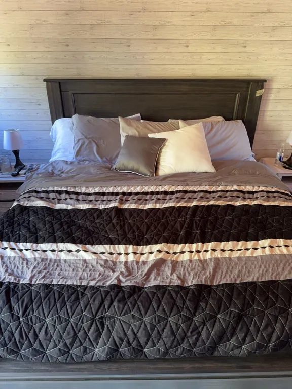 King Bedding Set Like New
