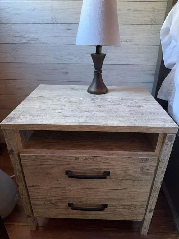 Modern Night Stand With Lamp
