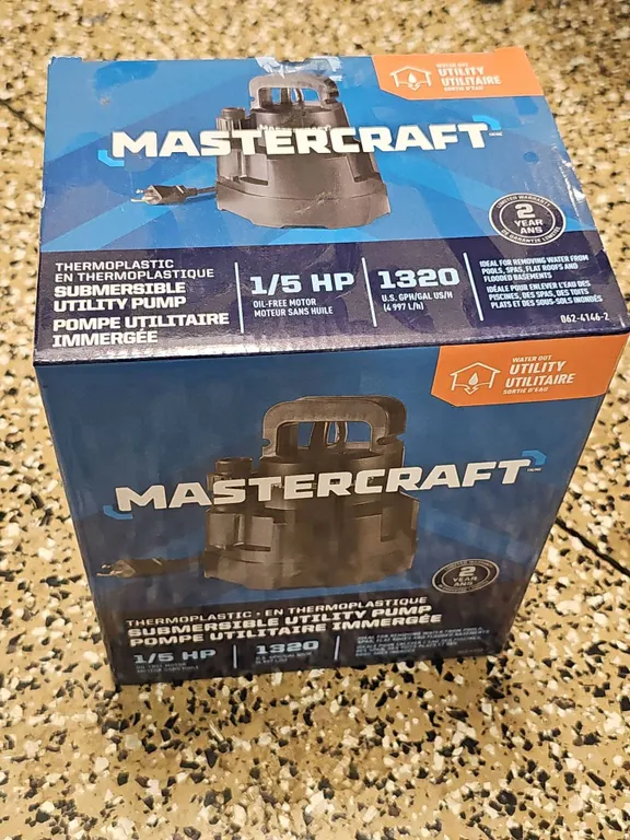 Mastercraft 1/5 HP Submersible Utility Pump Thermoplastic 1320 GPH 2-Year Warranty