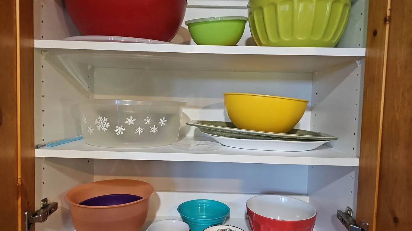 Mixing and Serving Bowls Lot