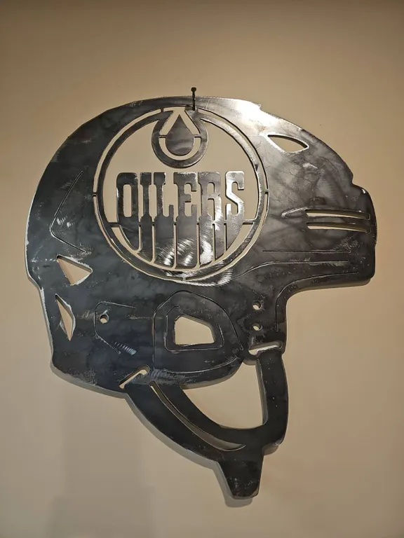 Custom Made Edmonton Oilers Metal Wall Art Helmet Sign, 24 Inch