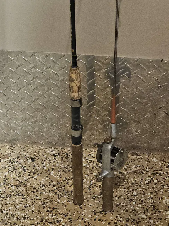 2 Fishing Rods With Reels, Shakespeare Synergy Spinning Rod Included