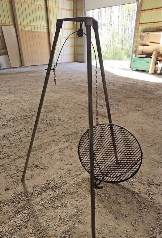 Adjustable Steel Tripod Grill with Hanging Grate