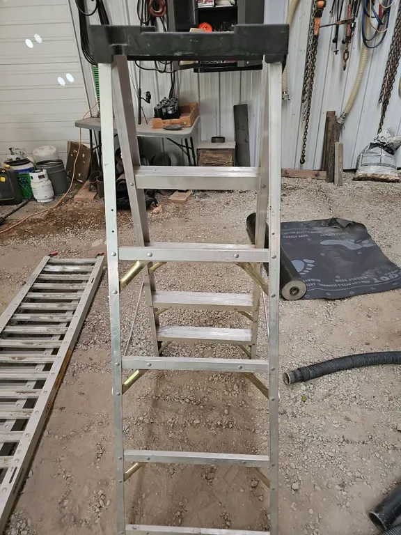 Industrial Lite 6 ft Aluminum Step Ladder with Plastic Tool Tray