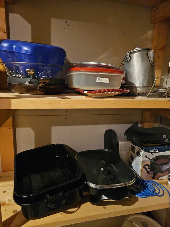 Cookware and Small Appliances Including Rival Electric Fondue Pot