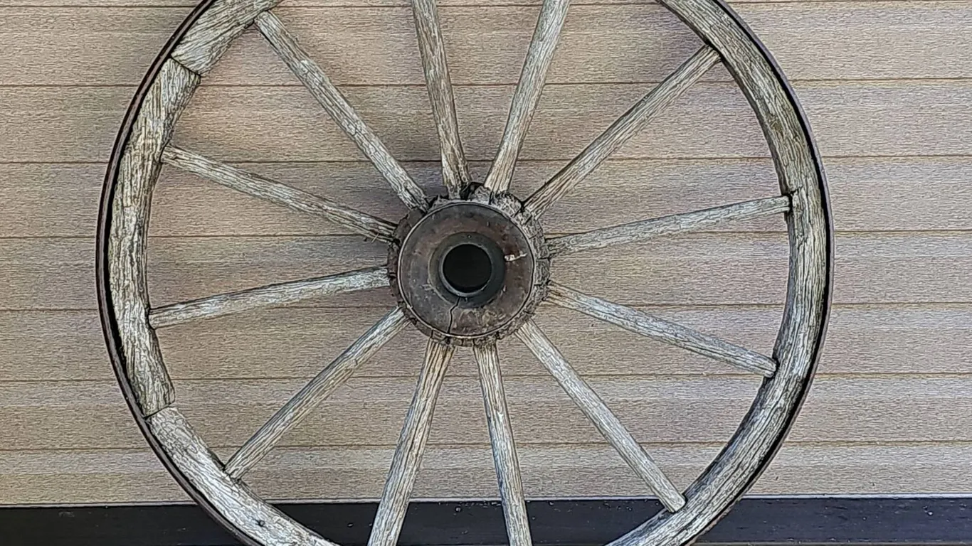 Wooden Wagon Wheel