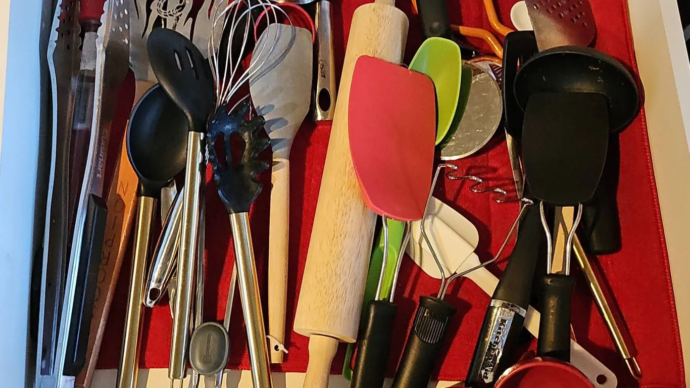 Kitchen Utensils Lot