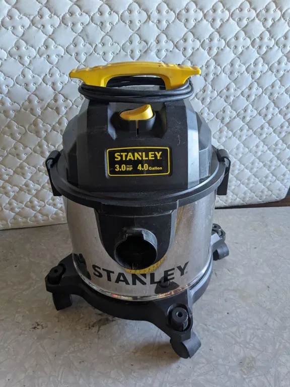 4-Gal Stanley Shop Vac, 3HP