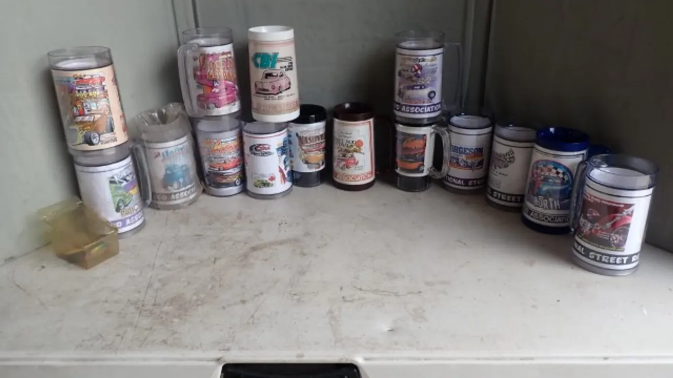 Novelty car show mugs