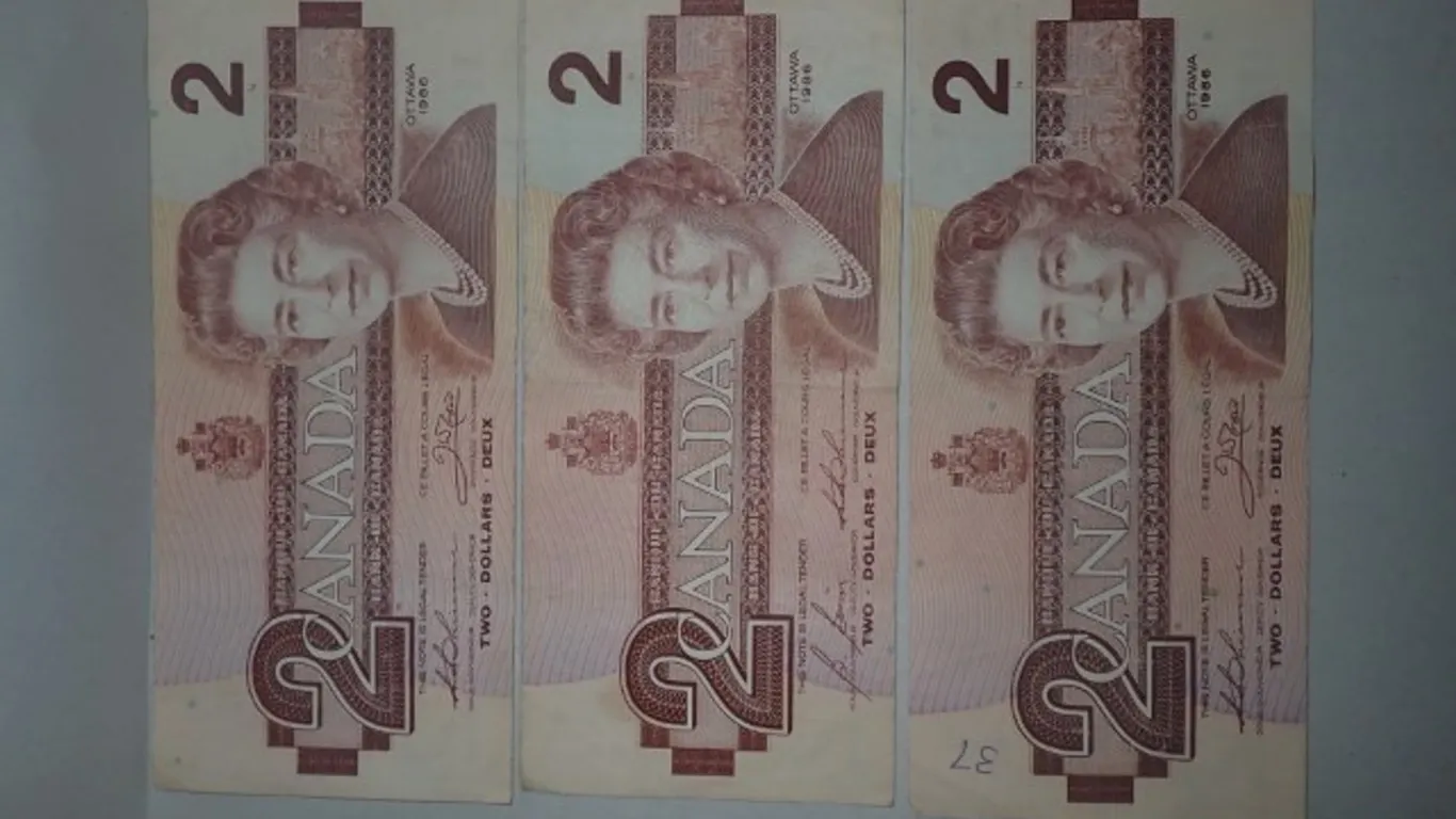 Canadian Two Dollar Bills