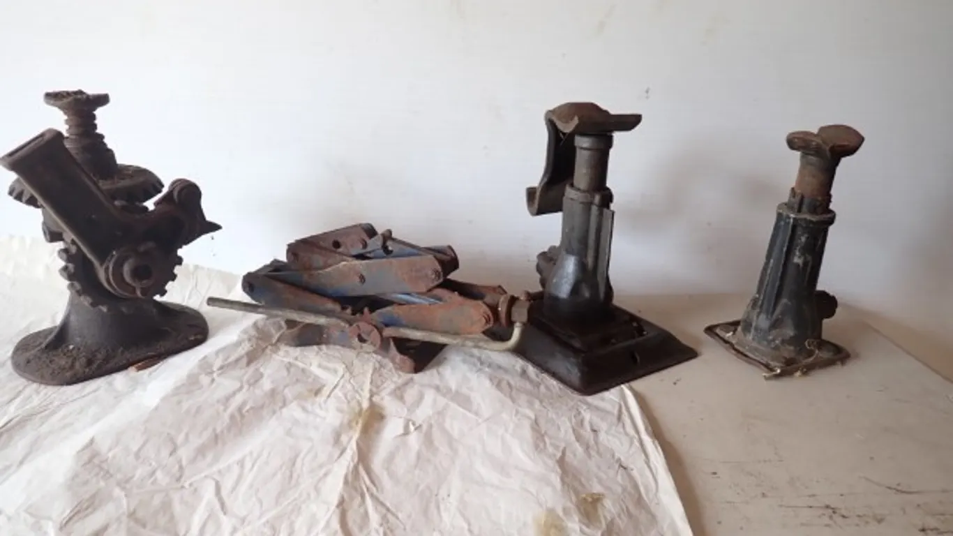 4 Vintage Automotive Jacks