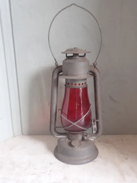 Vintage GSW Red Globe Utility Lantern