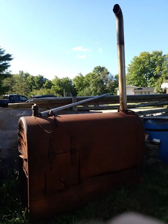 275-Gallon Oil Tank