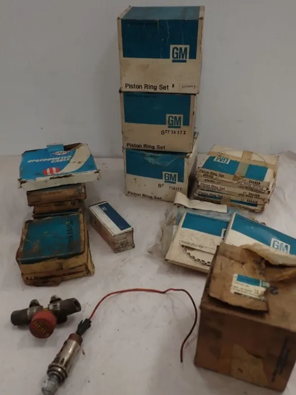 GM Parts, Piston Sets, Car Lighter