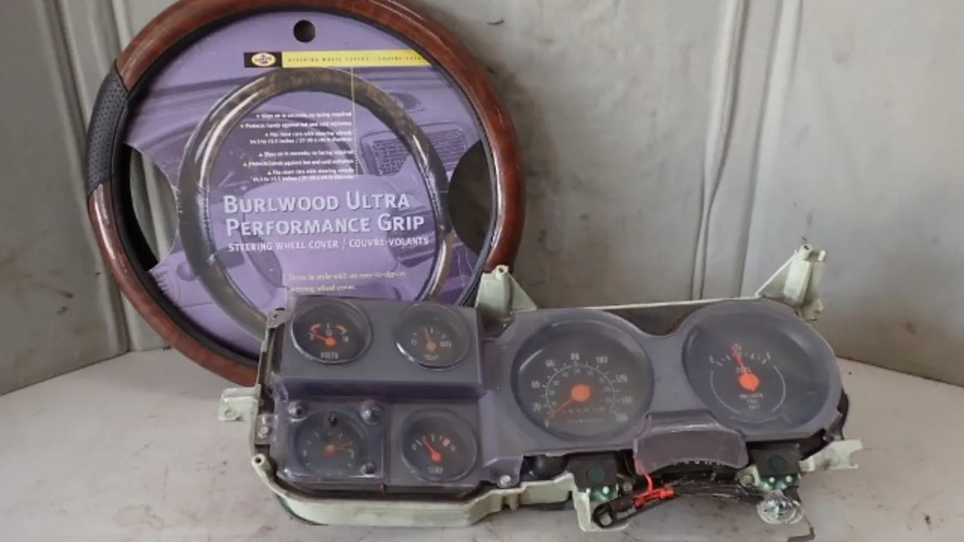 Analog Instrument Gauge Cluster