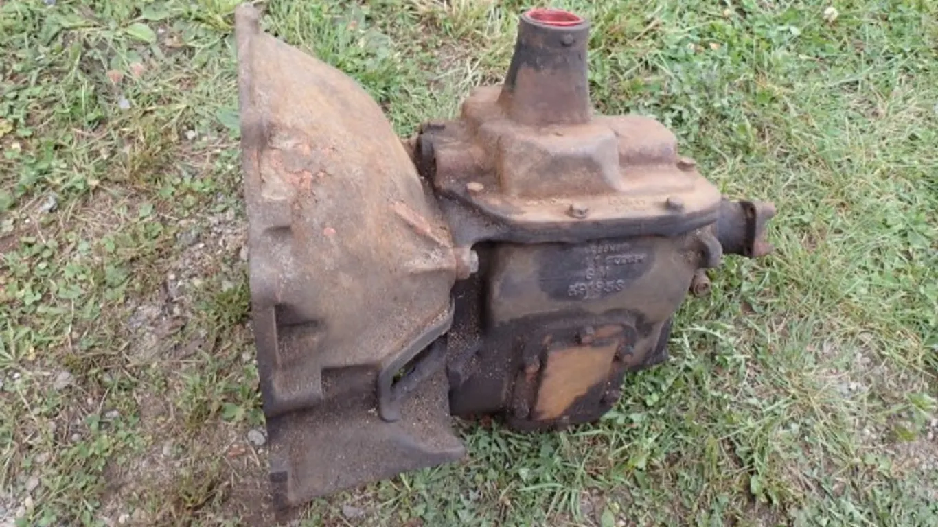 GM Muncie SM420 Four-Speed Manual Transmission