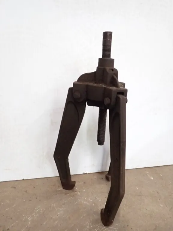 3-Jaw Gear And Bearing Puller