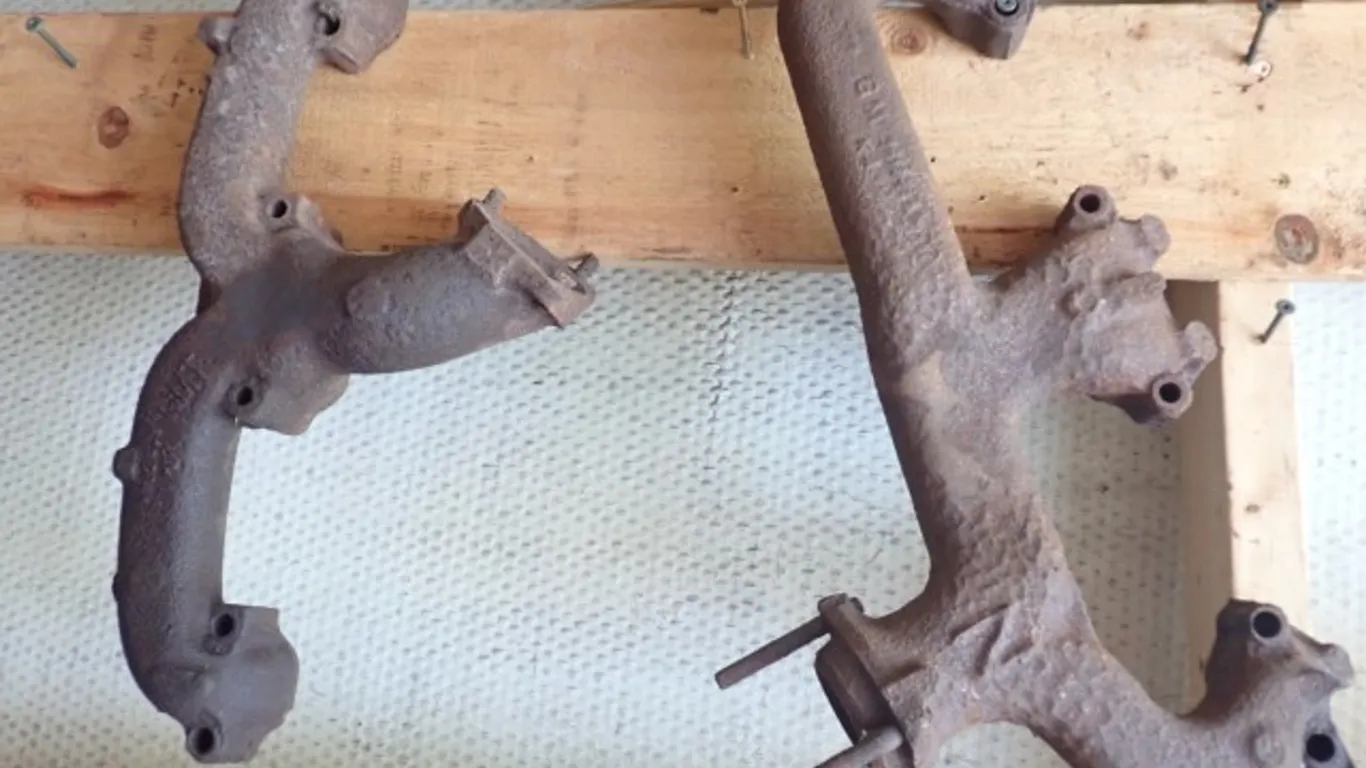Classic Rams Horn Exhaust Manifold