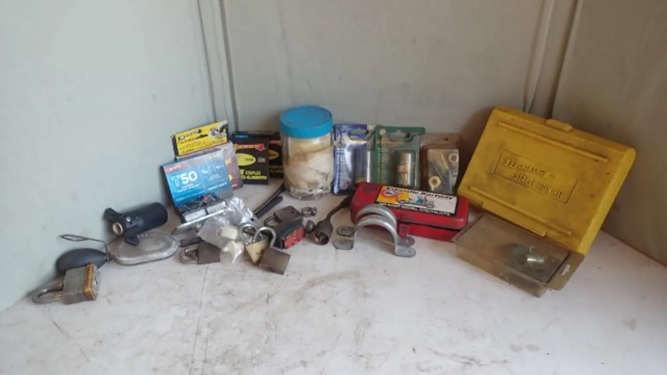 Softener / Connector Lot