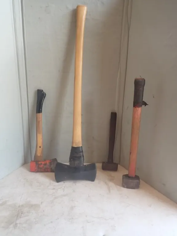 Logging Striking Tools