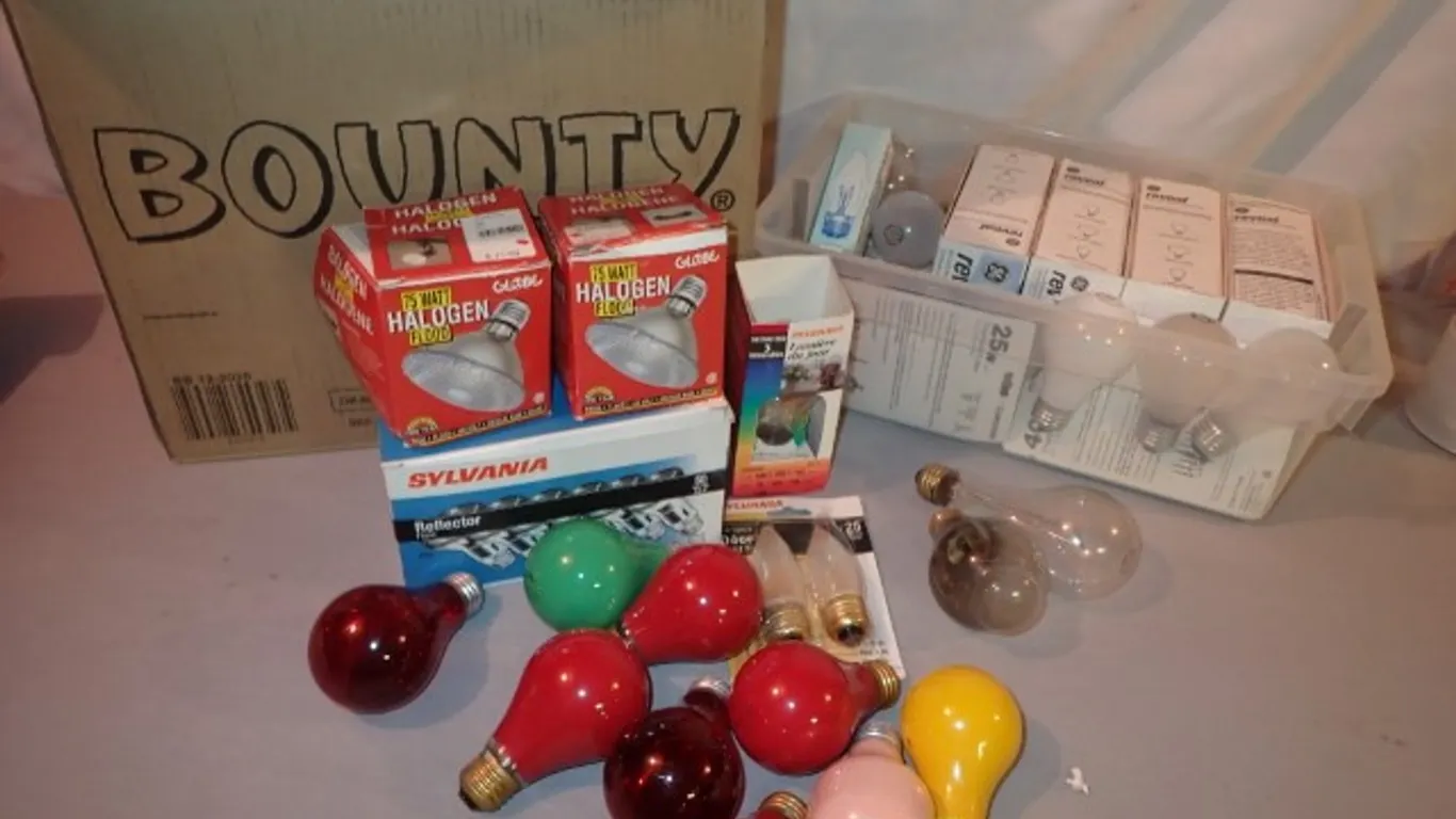 Light Bulb Lot
