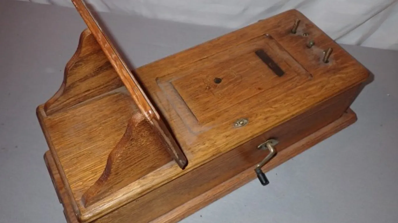 Antique Wooden Wall Phone