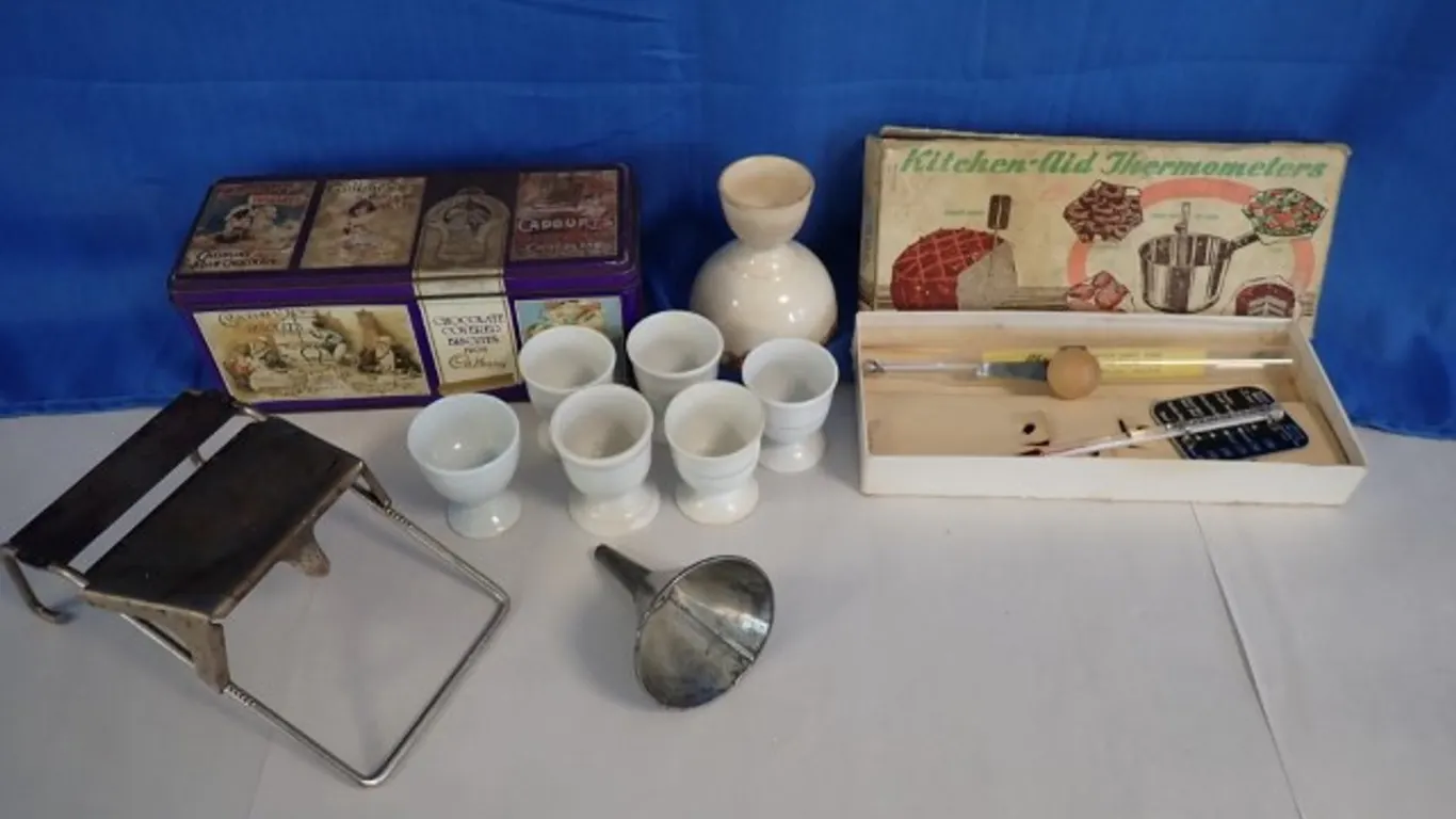 Vintage Kitchen Items
