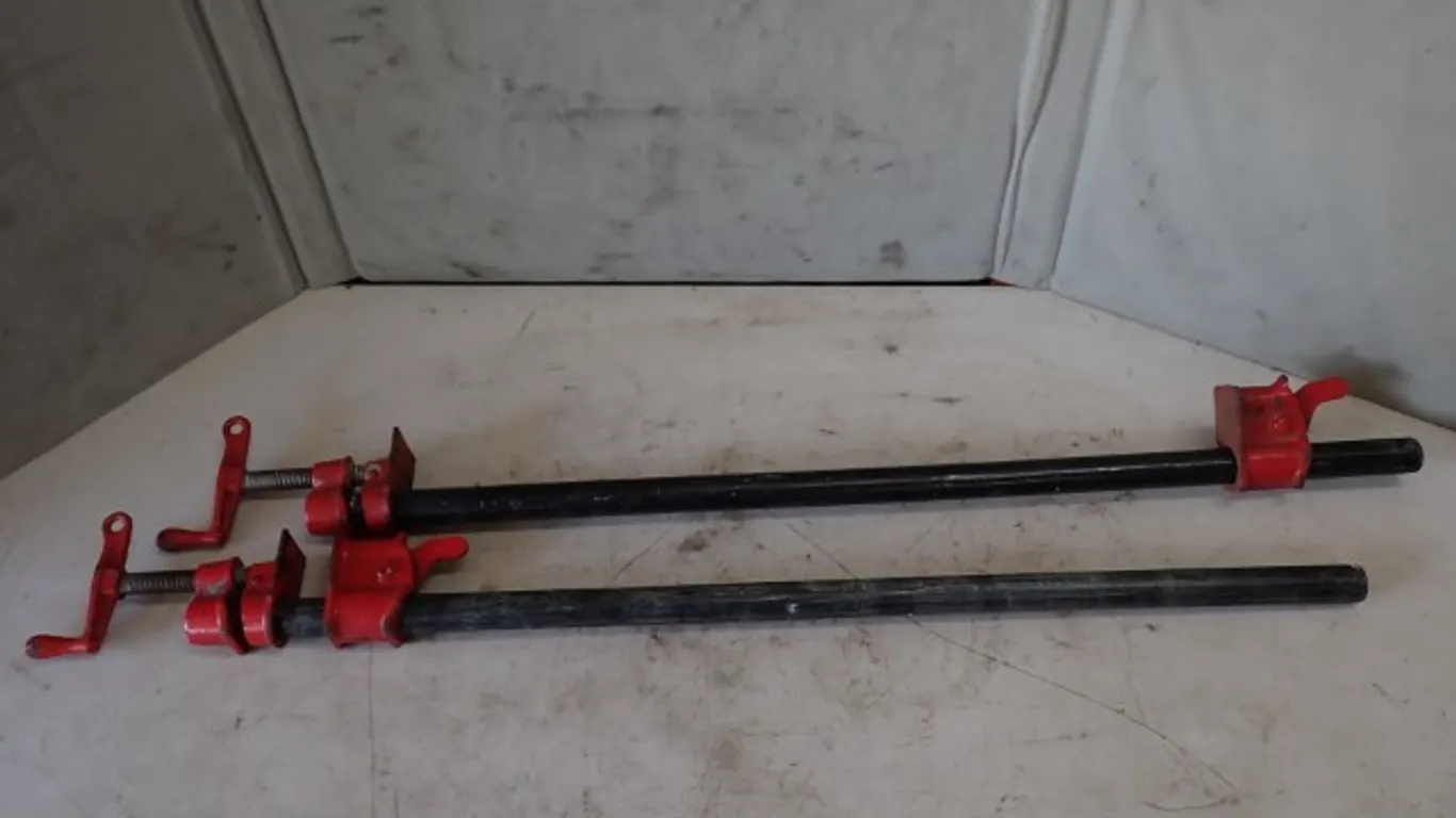 3/4" Pipe Clamps