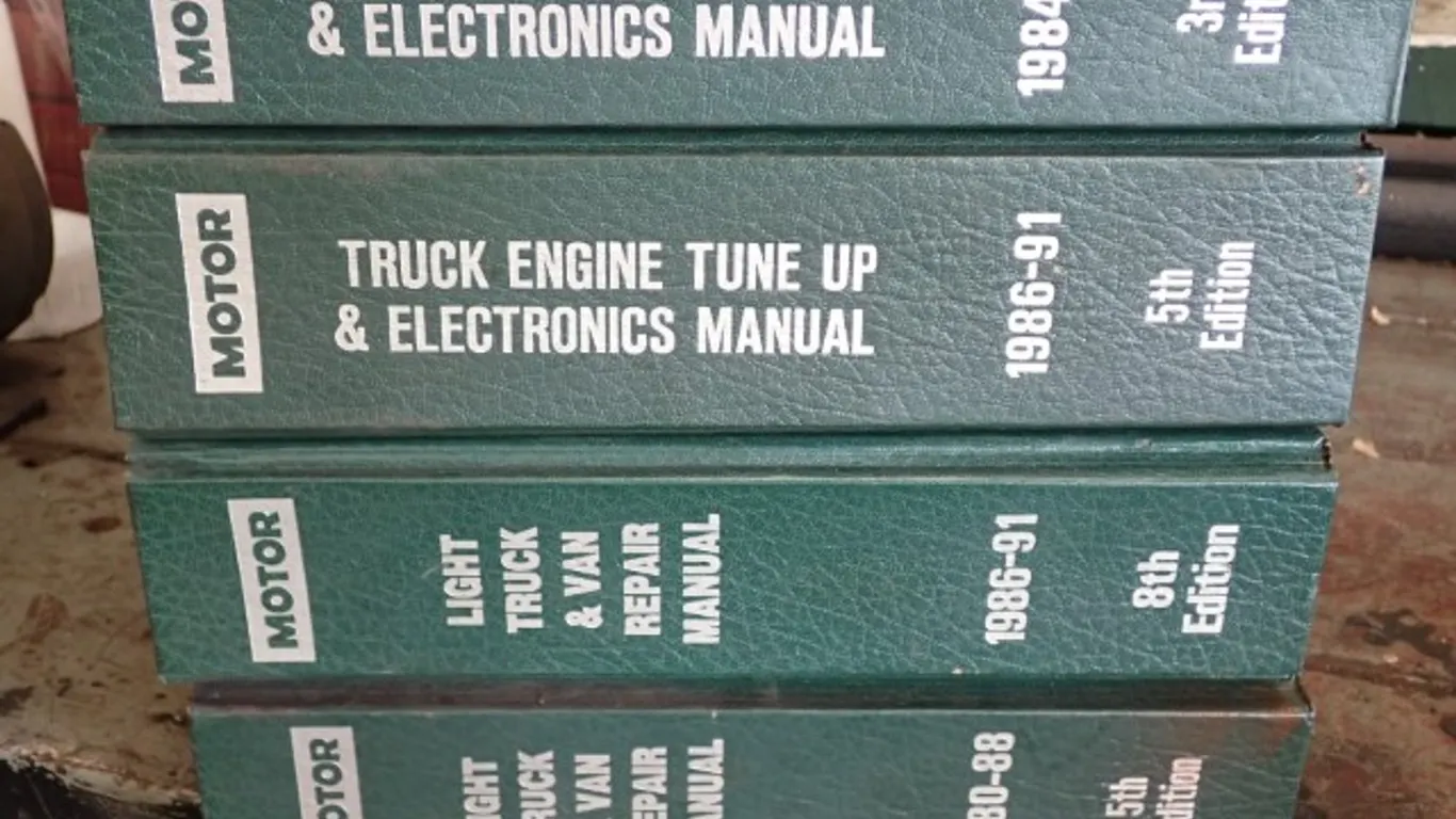Motor Truck Engine Tune Up & Electronics Manuals /MotorLight Truck and Van Repair Manuals