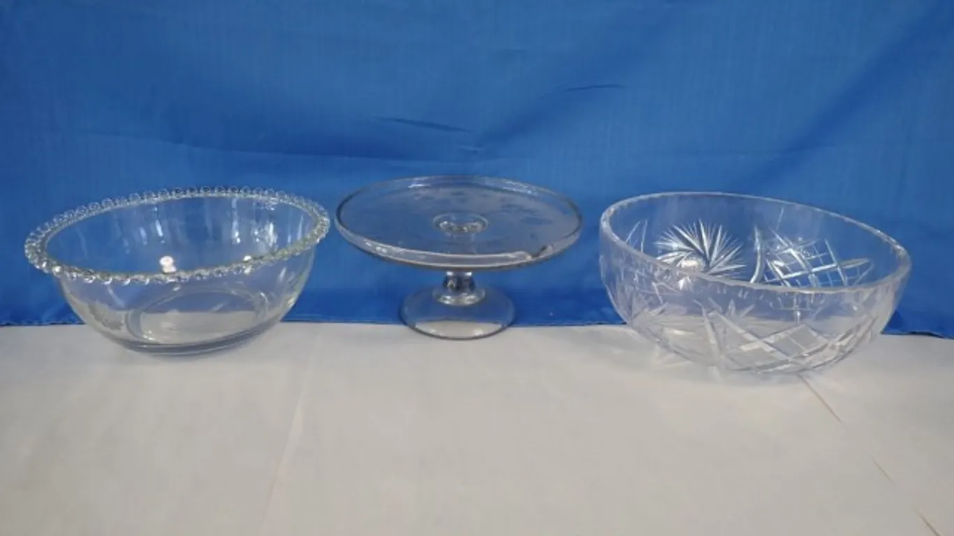 Crystal/Glass Bowls & Cake Stand