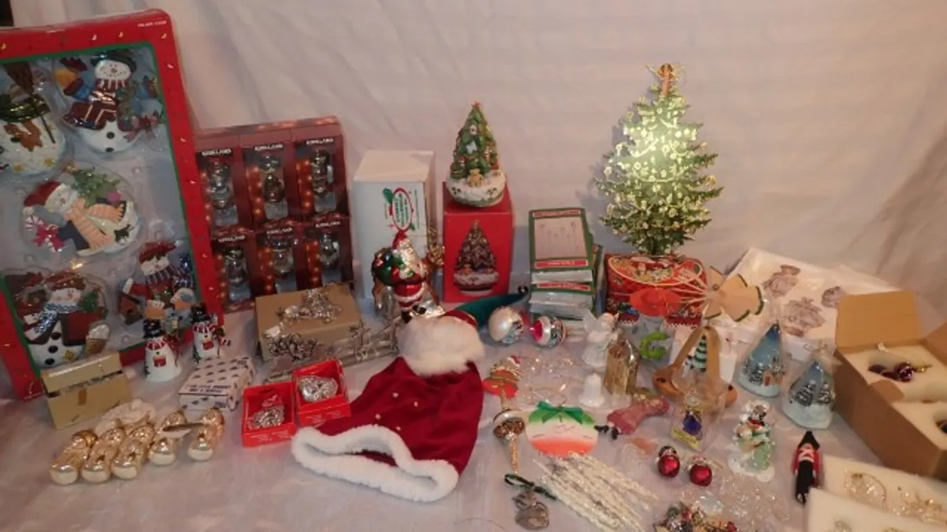 More Christmas Decor