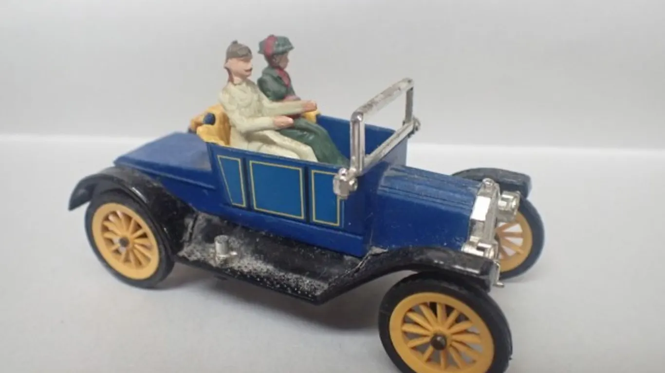 Vintage 1908 Ford Model T Dinky