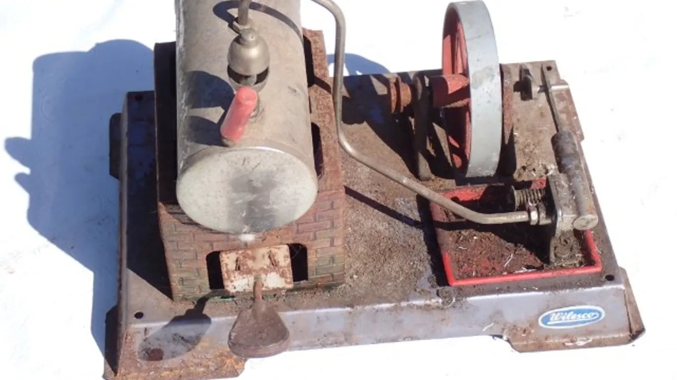 Vintage Wilesco Stationary Live-Steam Engine