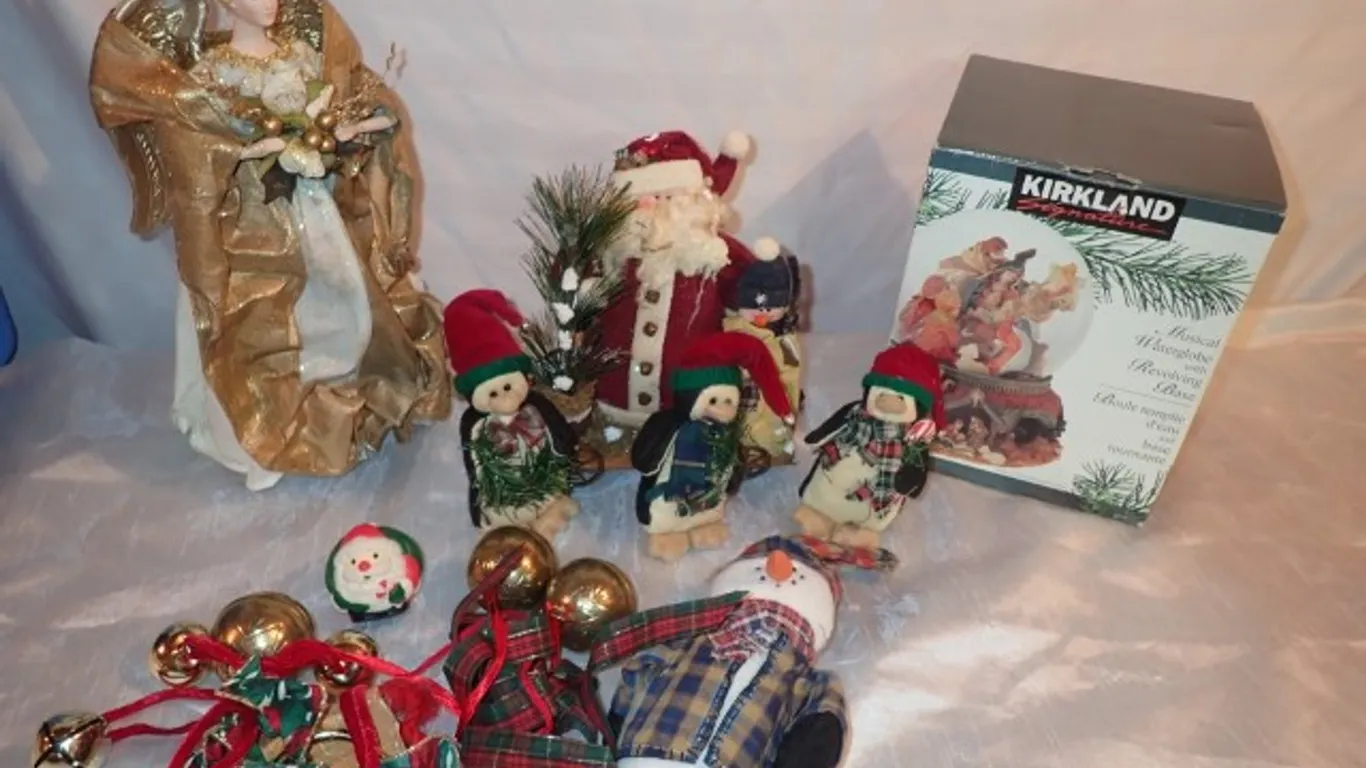 Tree Topper and Snow Globe