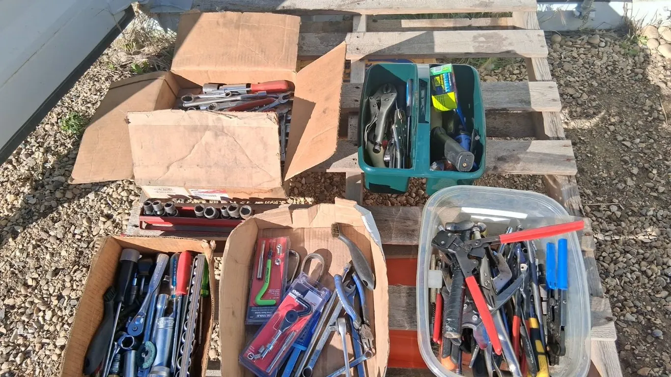 Assorted Wrenches, Sockets (WC)