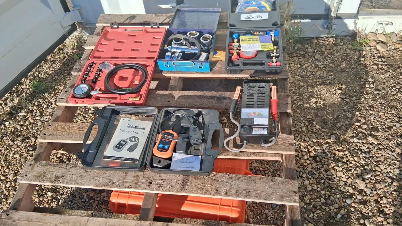 Compression Tester, Battery Load Tester (WC)