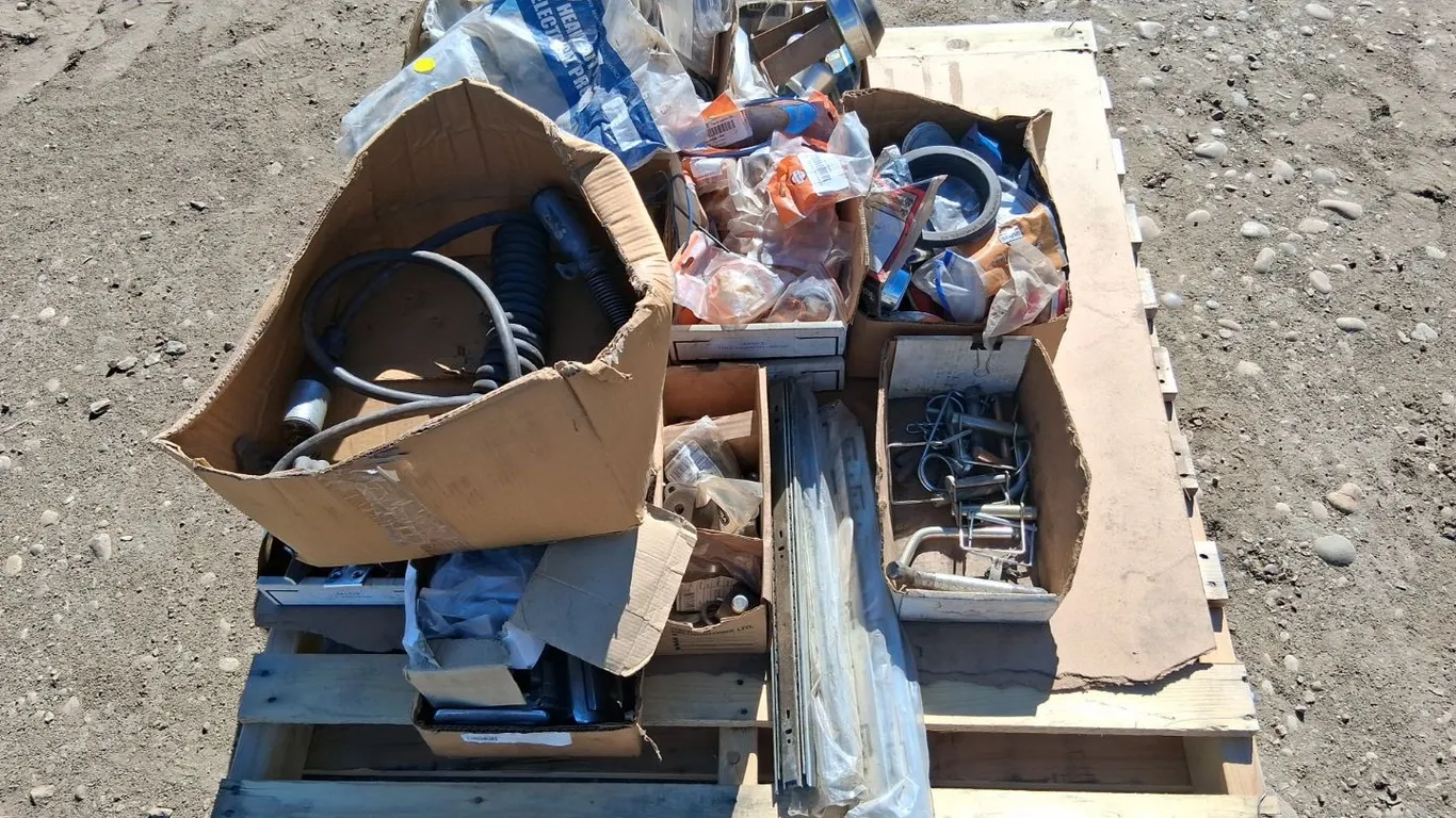 Assorted Trailer Parts