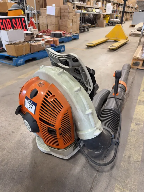 STIHL BR700 Backpack Leaf Blower w/ (3) Asst. Blower Attachments