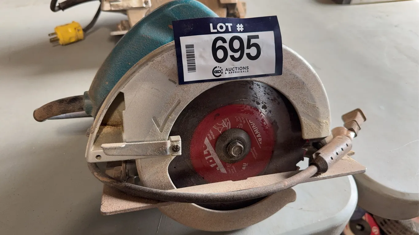 Makita 5007NB 7-1/4" Circular Saw