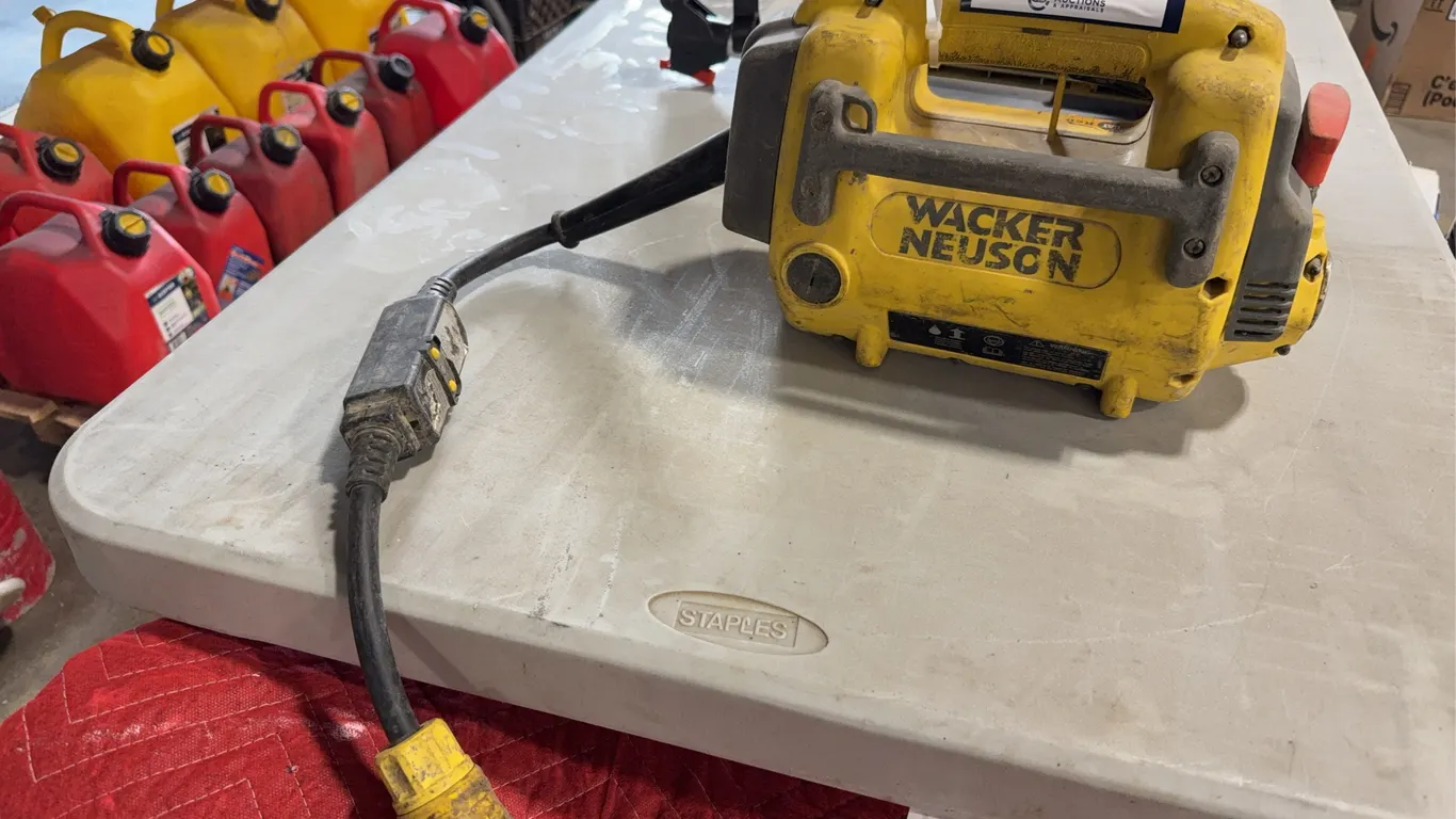Wacker Neuson M3000/120/GFCI Concrete Vibrator Drive Motor