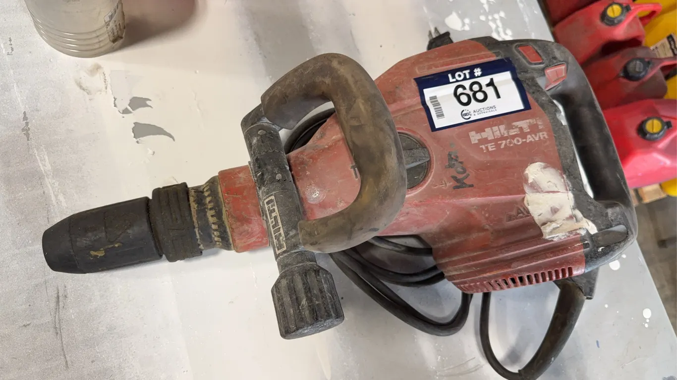 Hilti TE700-AVR Electric Demolition Hammer