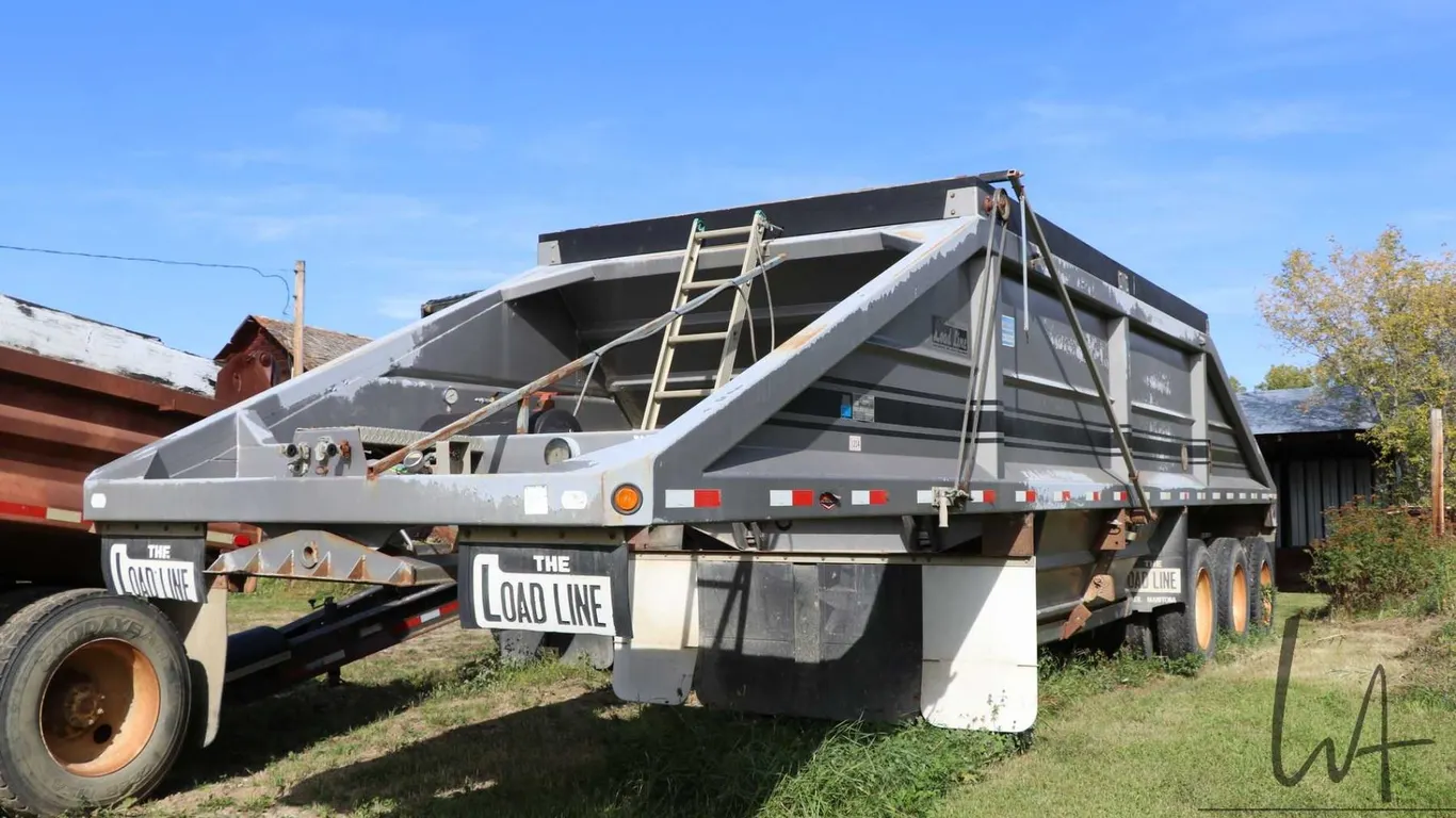 2003 Load Line Clam belly dump trailer, Vin no. 2D3CS382831012921