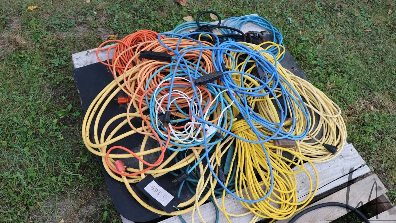 Pallet of 110 Volt extension cords including light and heavy duty