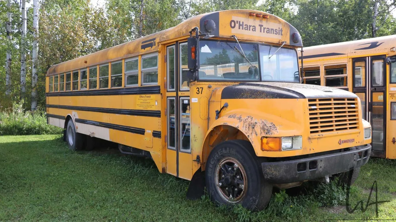1989 International School Bus. We had this unit running and driving by push starting. Needs starter