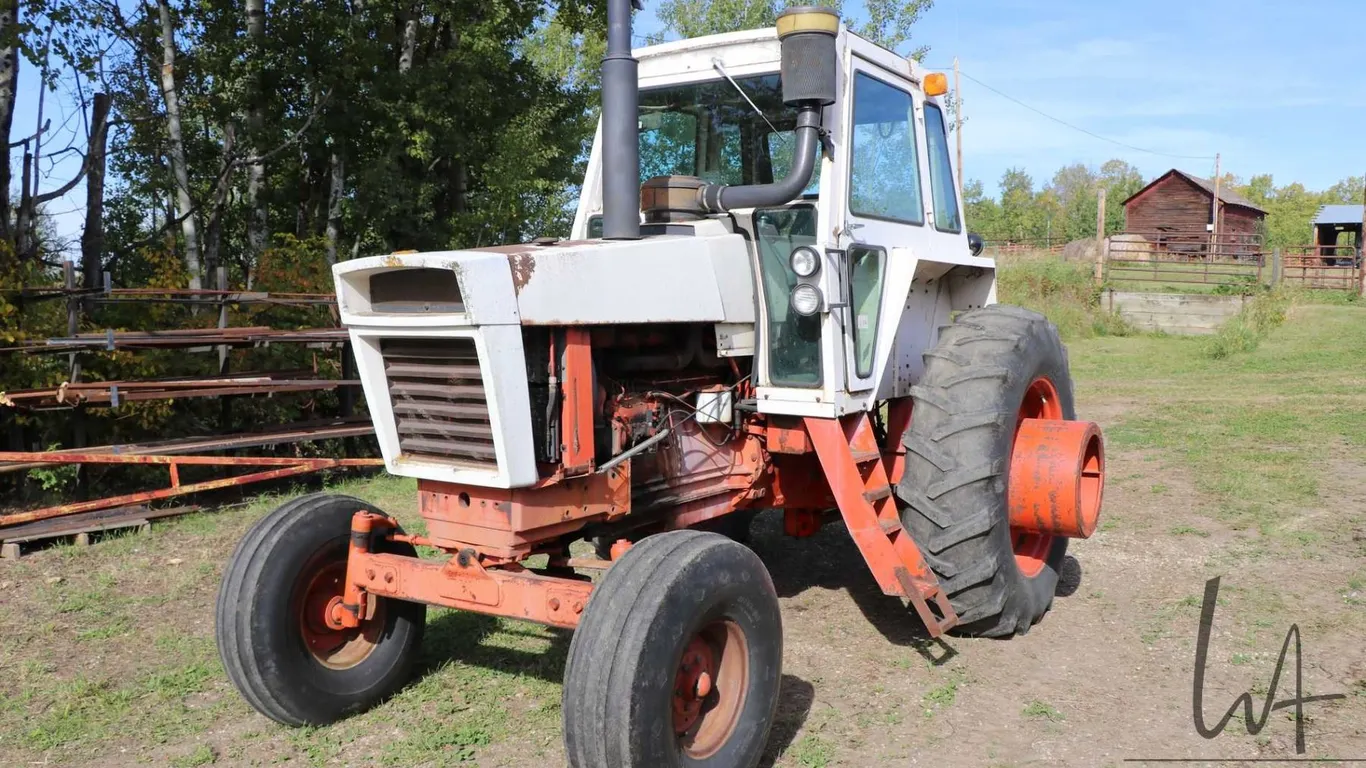 Case Model Agri-King 1175 tractor with cab. Running and operating unit showing 4094.1 hours. Serial