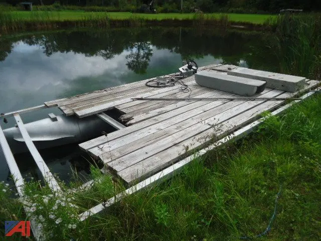 Pontoon Boat