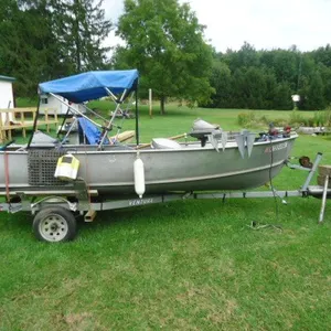 1961 Grumann 14 Aluminum Fishing Boat with Trailer