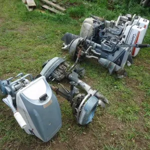 (1) Elgin (2) Johnson (2) Evinrude (1)Yatchwin Boat Motors