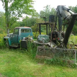 1974 International Loadstar 1800 Chassis with Logging Pick